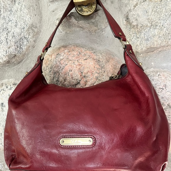 Beautiful deep red leather purse with lots of pockets - Picture 4 of 16